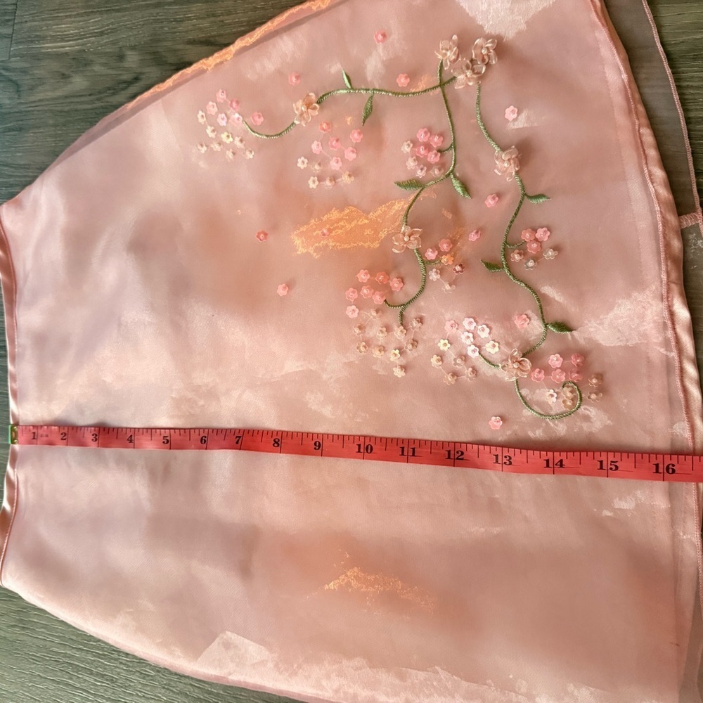 Elegant Pink Floral Embroidered Skirt - Picture 5 of 5